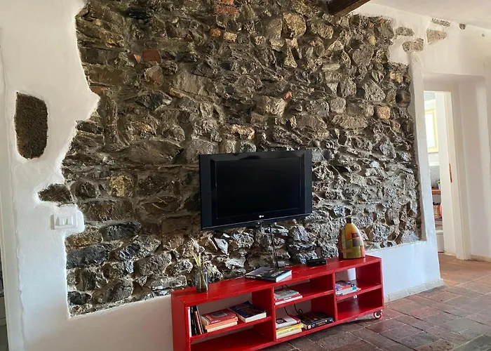 Vezzhouse * Vezzano Ligure