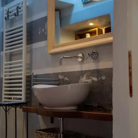 Holiday home Vezzhouse Vezzano Ligure