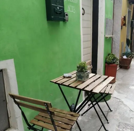 Vezzhouse * Vezzano Ligure